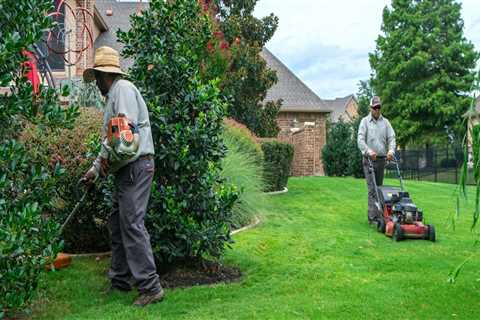 What does a landscaper do on a daily basis?