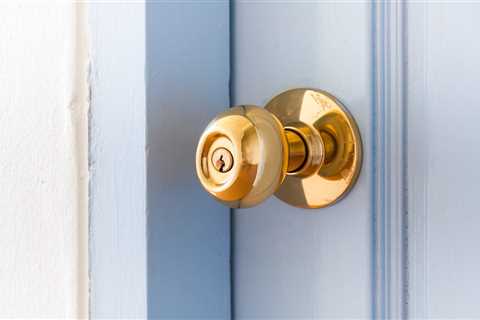 Here's Why So Many Homes Have Brass Doorknobs