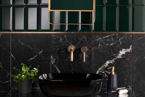 Choosing Colors for Green and Black Bathrooms