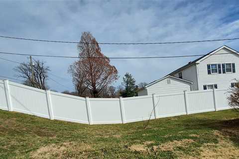 Makeover Monday: Fence Replacement in Bowie, Maryland