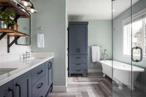 How to Decorate Grey and White Bathrooms