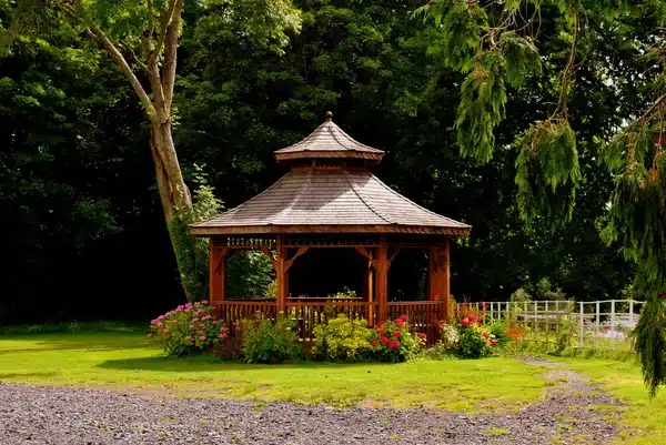 How To Choose The Perfect Gazebo For Your Outdoor Space