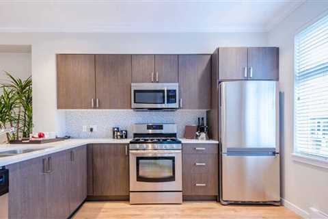 Green Kitchen Countertop Edge Treatments