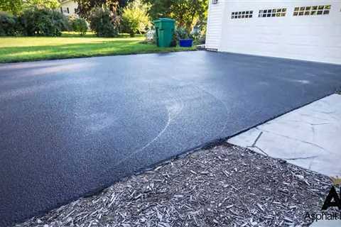 When to Seal an Asphalt Driveway?