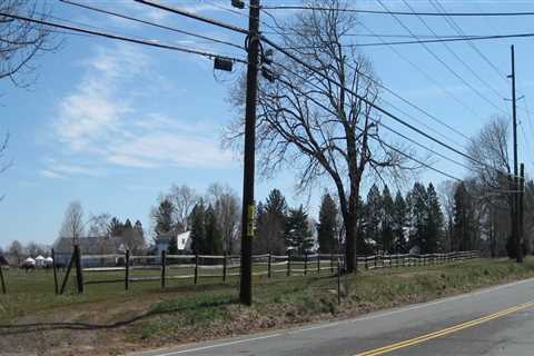 Pole Building Safety In Vancouver: Don't Let Power Lines Jeopardize Your Project