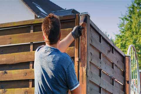 What to Consider When Choosing a Fence Contractor