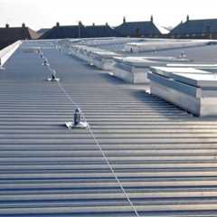 Understanding the Pros and Cons of Different Roof Maintenance Options