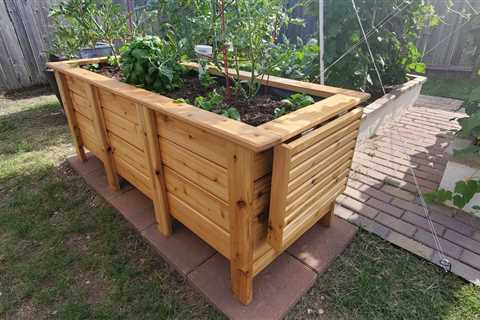 DIY Sub-Irrigated (Self Watering) Raised Cedar Garden Planter Woodworking Plan - Wicked Handy