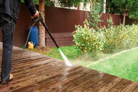 Maximizing the Effectiveness of Power Washing by Scrubbing in the Direction of Wood Grain