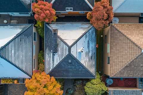 How Beverly’s Seasonal Weather Affects Your Roof’s Longevity