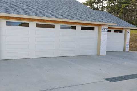 4 Reasons to Hire A Professional For Garage Door Installation Company in New Caney, Texas - Honest..