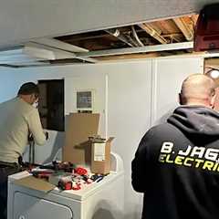 Electrician Near Me · Thursday, Aug 28 📸