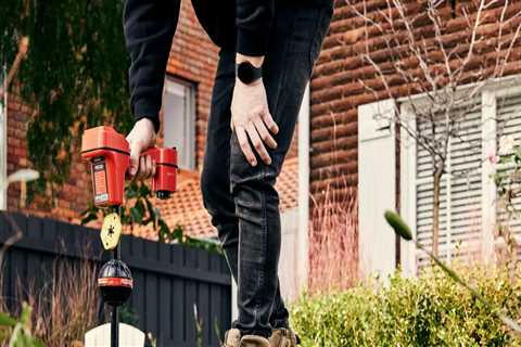 Professional Groundskeeping & Leak Detection Costs in Carrum Downs